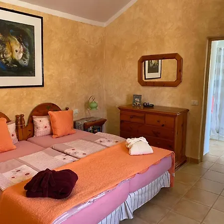 Casa Mit Whirlpool, Sauna Und Garten בית נופש *